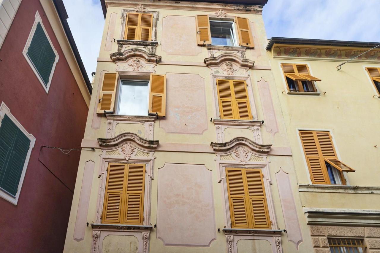 Santa Chiara Apartment By Wonderful Italy Генуа Екстериор снимка